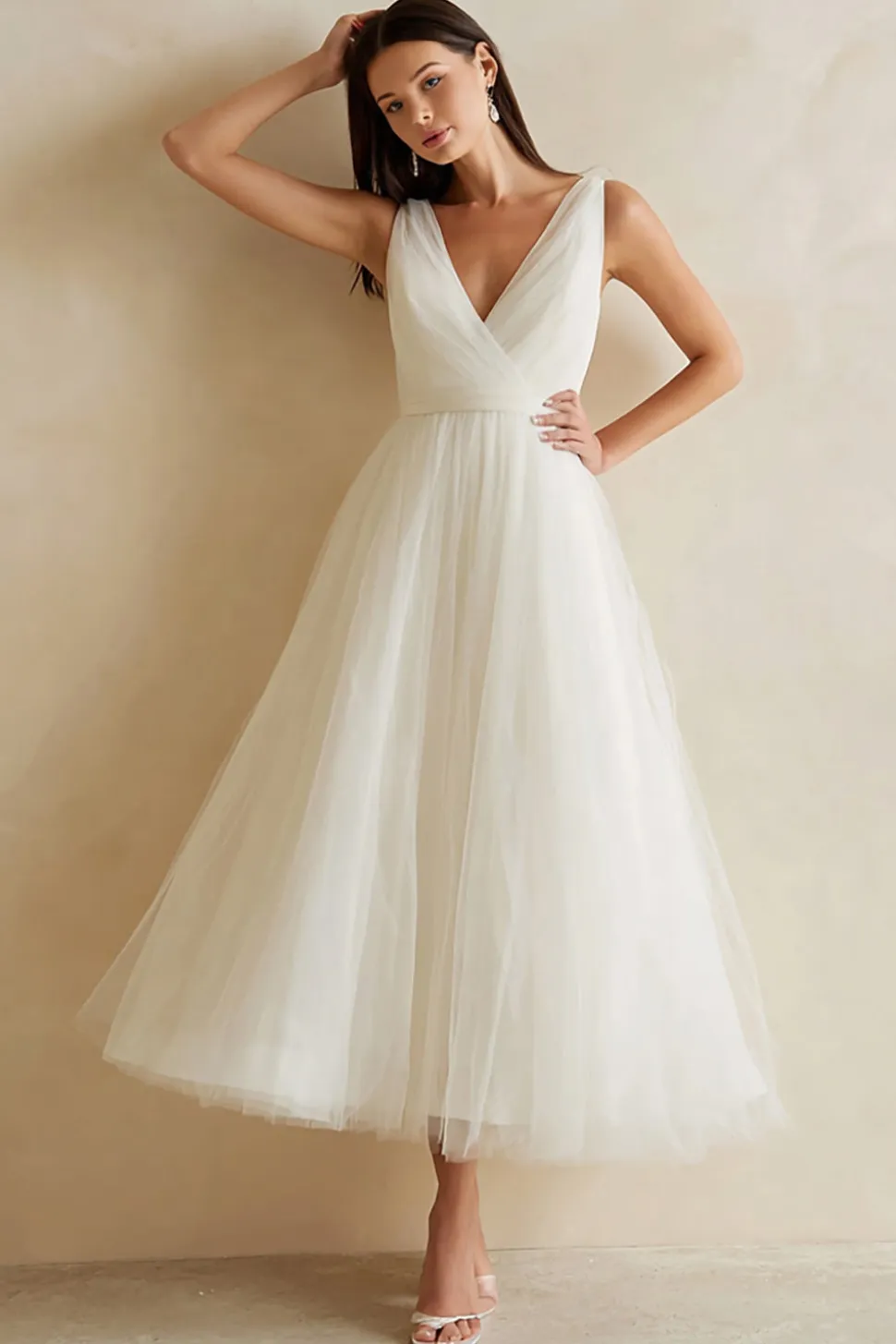 Tule Branco Uma Linha V-Neck Midi Vestido de Noiva