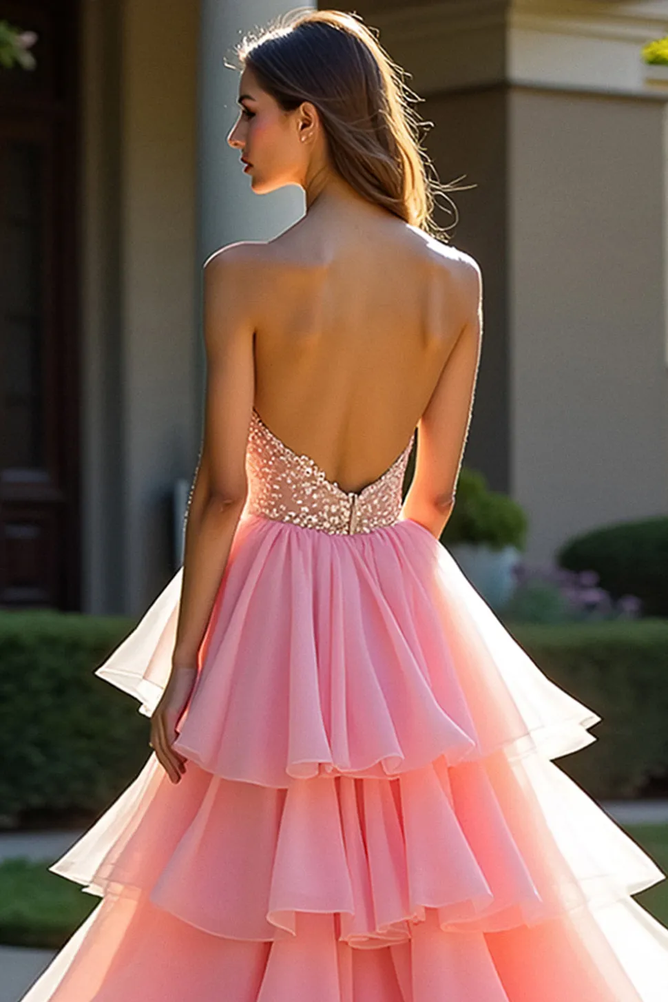 Tule rosa Tiered Strapless Beaded Prom Dress com fenda