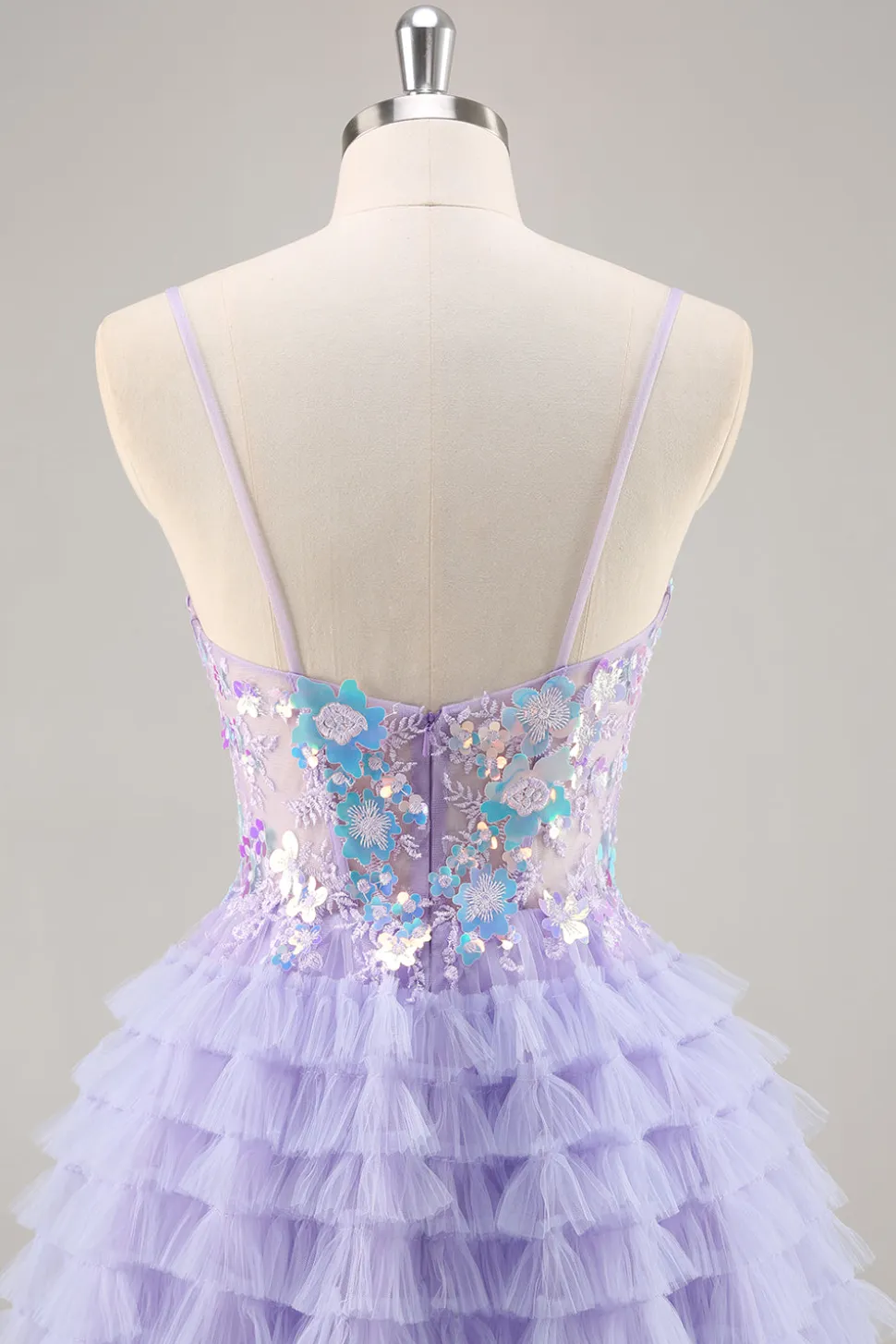 Tule roxo em camadas uma linha Homecoming Dress com apliques