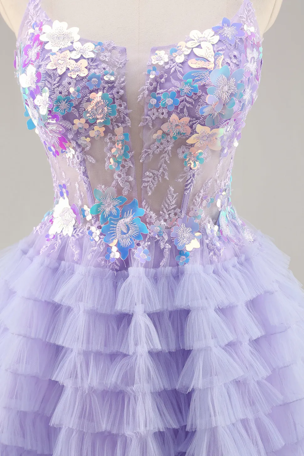 Tule roxo em camadas uma linha Homecoming Dress com apliques