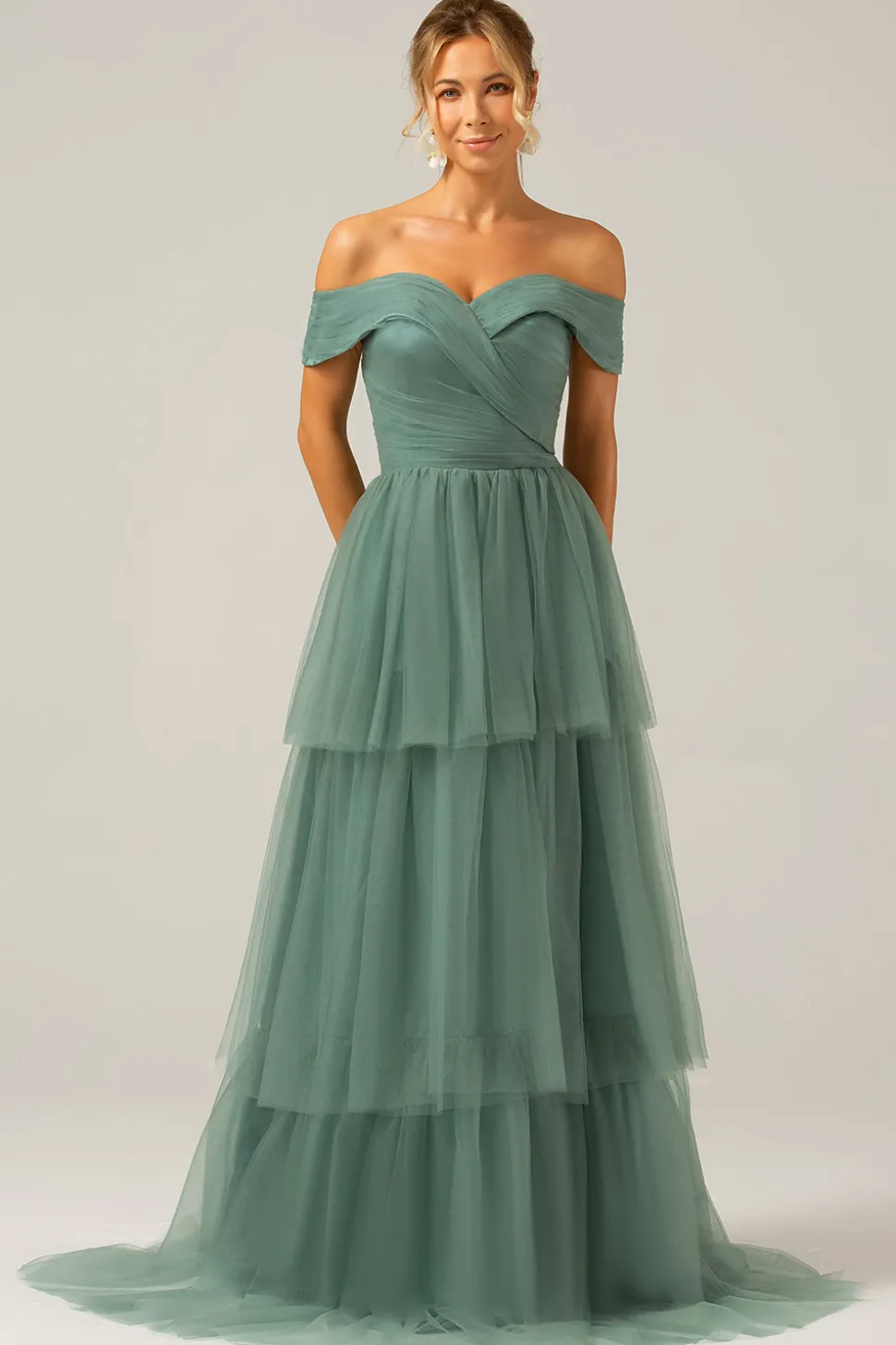 Tule verde cinza Uma linha fora do ombro vestido de dama de honra em camadas