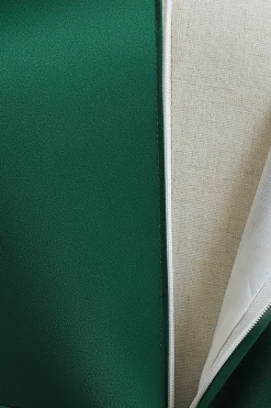 Tule verde sem mangas Um vestido de menina linha com renda
