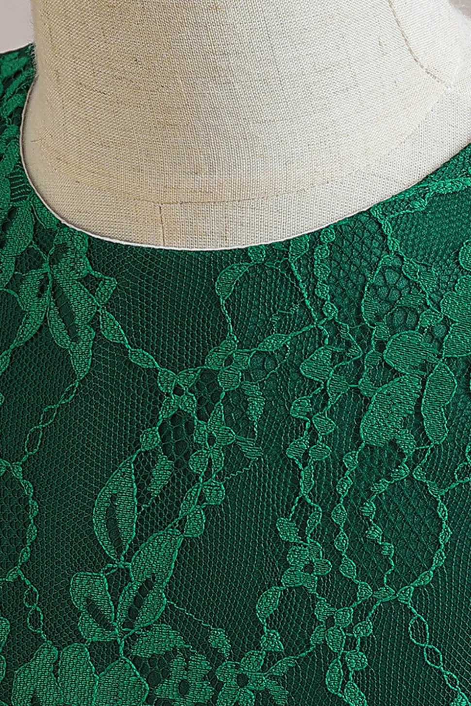 Tule verde sem mangas Um vestido de menina linha com renda