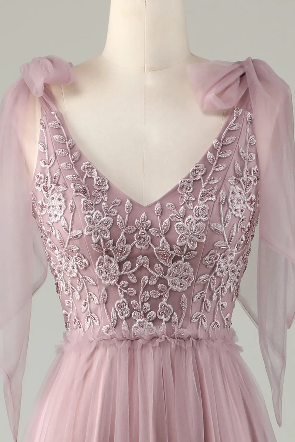 Tule V-Neck Dusty Rosa Vestido Madrinha com Missangas