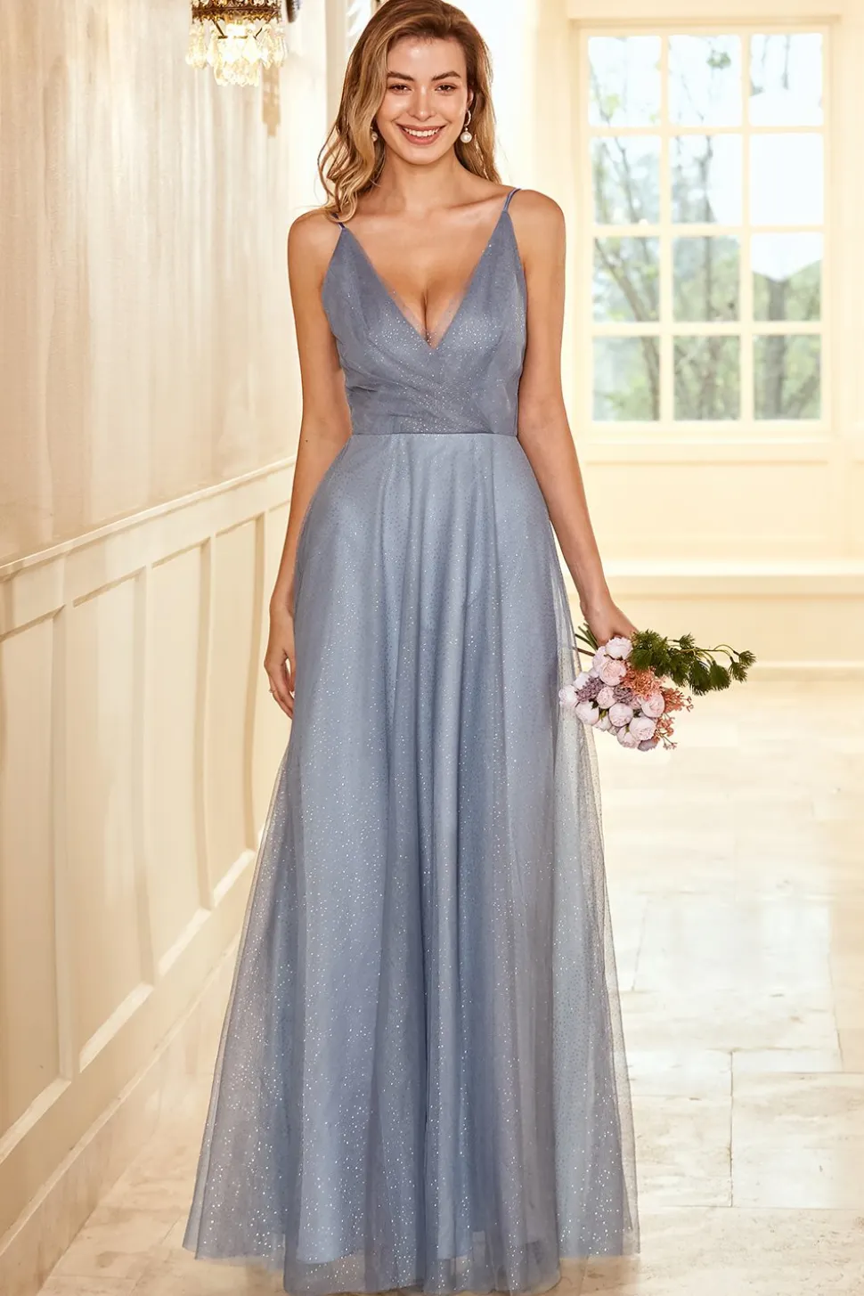 Um fio de espaguete tiras cinza azul longo vestido dama de honra