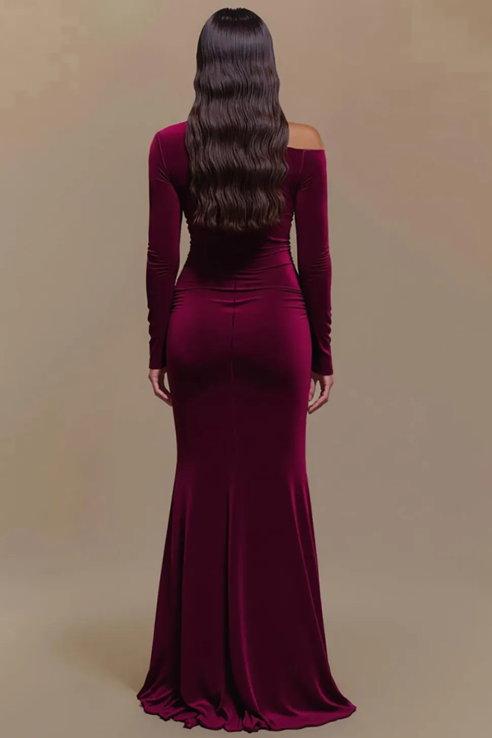 Um ombro cetim mangas longas vestido formal Borgonha com fenda