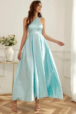 Um ombro claro verde vestido mãe