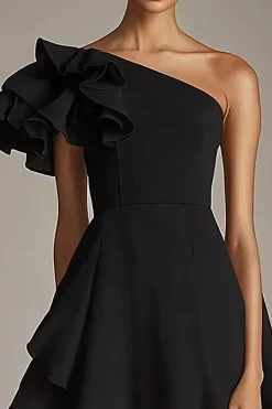 Um Ombro Linha-A Preto Mini Vestido de Formatura