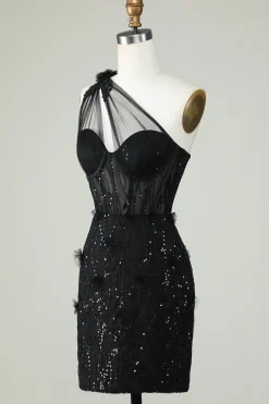 Um Ombro Preto Vestido de Cocktail com Appliques
