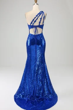 Um ombro real azul sereia baile vestido com fenda