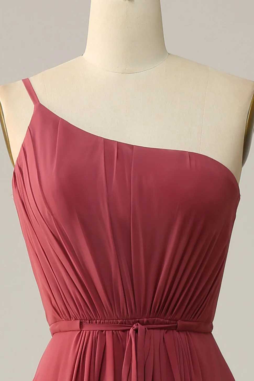 Um Ombro Rosa A Line Vestido de Dama de Honor