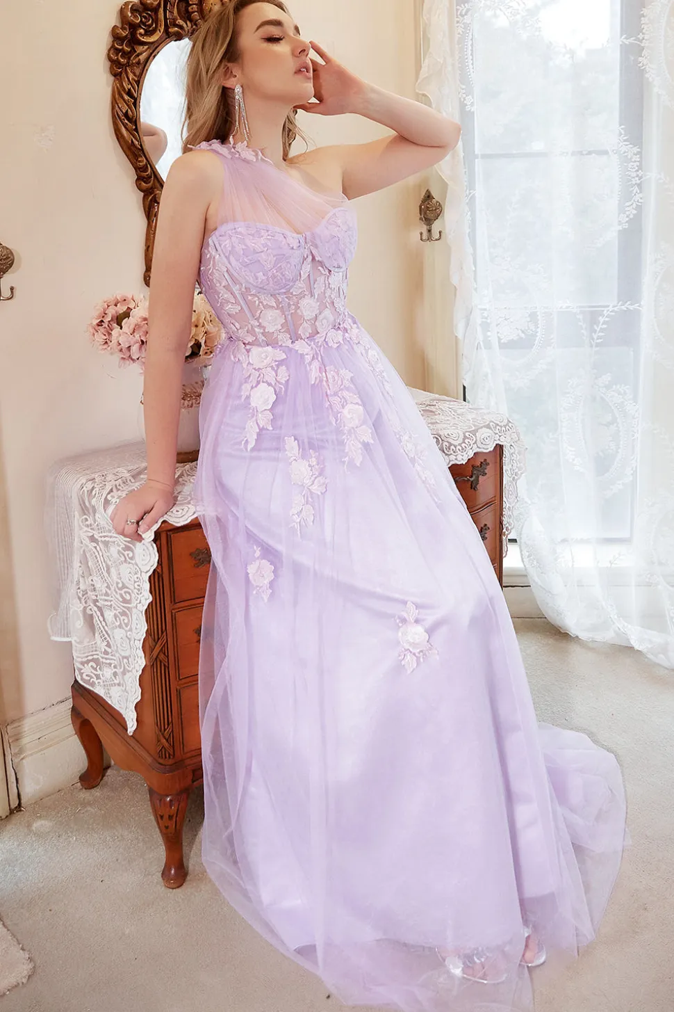 Um Ombro Roxo Mais Tamanho Vestido de Festa Com Apliques