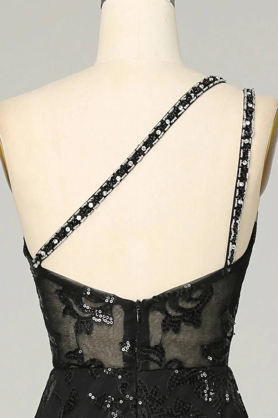 Um Ombro Sem Costas Preto Vestido de Baile