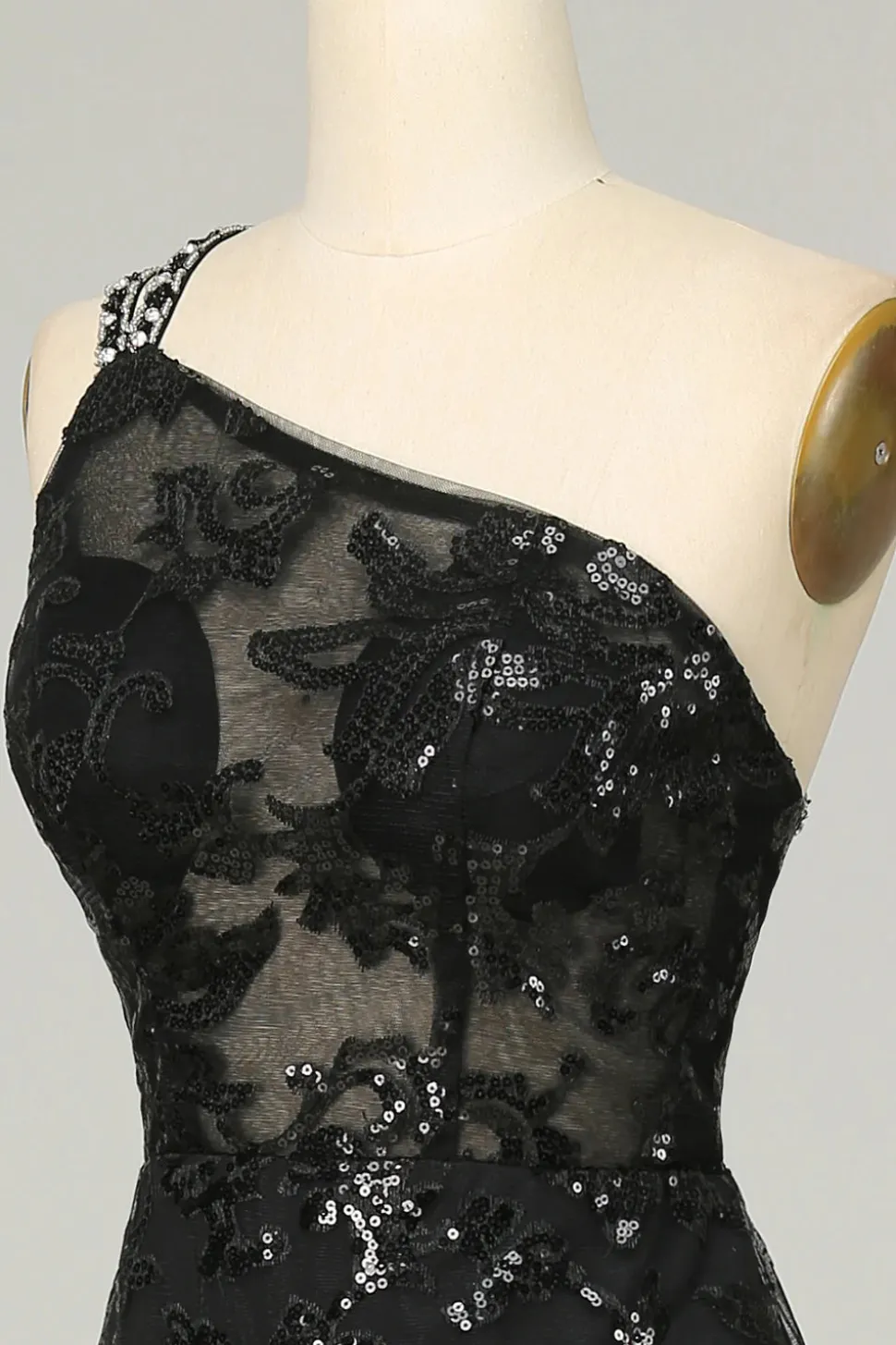 Um Ombro Sem Costas Preto Vestido de Baile