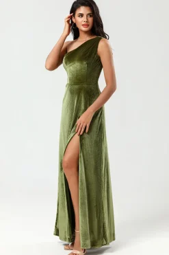 Um ombro uma linha Velvet vestido verde dama de honra com fenda