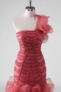 Um ombro vermelho em camadas babados Sequins vestido formal