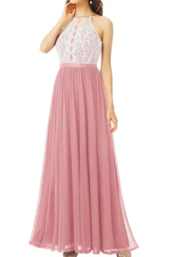 Um vestido de baile longo da marinha line halter com renda