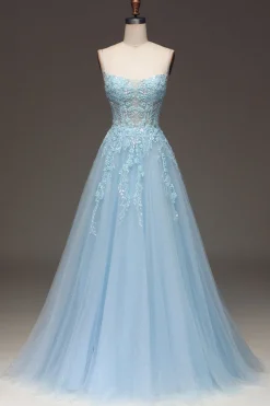 Uma linha azul claro lantejoulas espaguete alças vestido de baile com apliques
