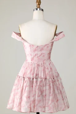 Uma linha bonito blush estampado vestido curto Homecoming com babados