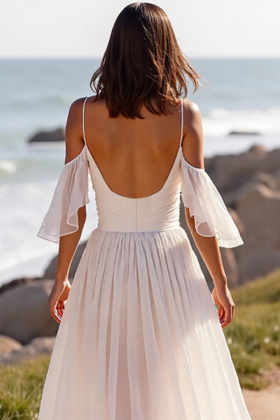 Uma linha branca ombro frio Chiffon Beach vestido de noiva
