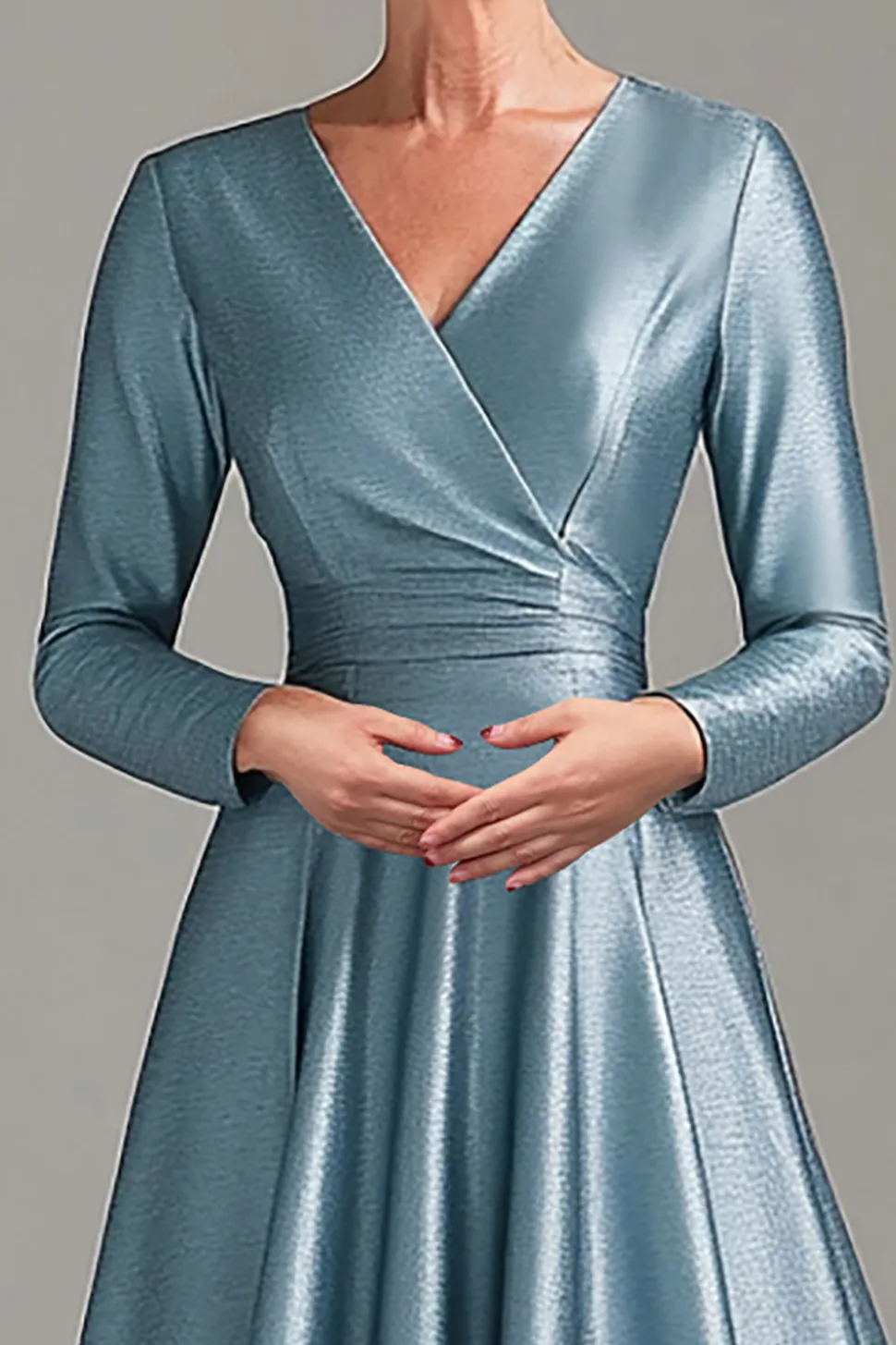 Uma linha cinza azul V pescoço mãe do vestido de noiva com mangas compridas
