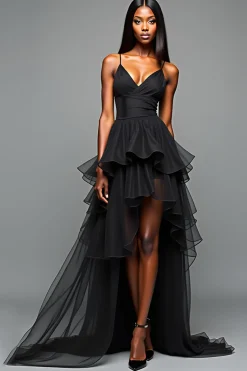 Uma linha de alças espaguete babado vestido de gravata preta com fenda