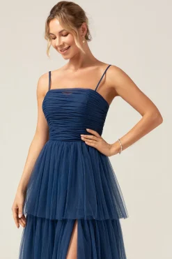 Uma linha de alças espaguete Tiered Navy Tulle plissado vestido de baile com fenda