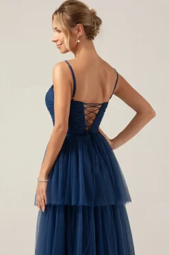 Uma linha de alças espaguete Tiered Navy Tulle plissado vestido de baile com fenda
