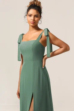 Uma linha de alças espaguete de eucalipto gravata tiras vestido de dama de honra com fenda