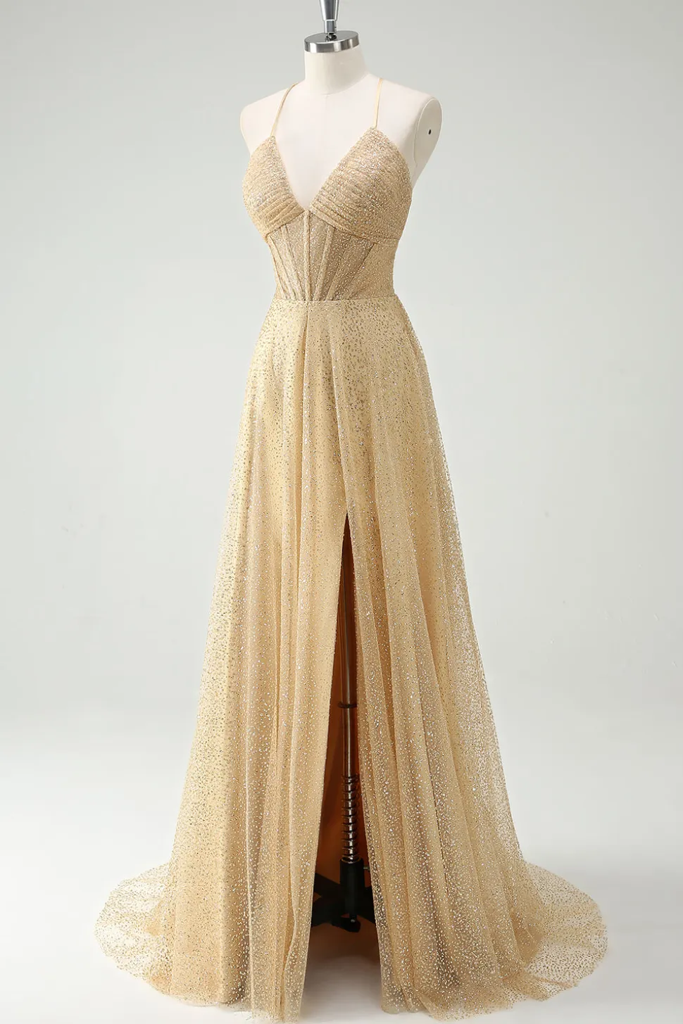 Uma linha de lantejoulas douradas espaguete alças vestido de baile com fenda