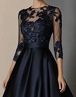 Uma linha de renda marinha mãe de vestido de noiva com 3/4 mangas