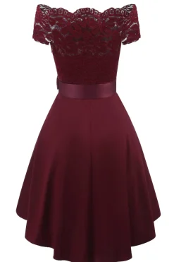 Uma linha fora do ombro borgonha vestido de renda com Bowknot