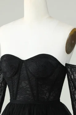 Uma linha fora do ombro espartilho roxo Homecoming vestido com mangas compridas
