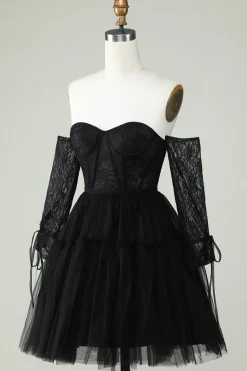 Uma linha fora do ombro espartilho roxo Homecoming vestido com mangas compridas