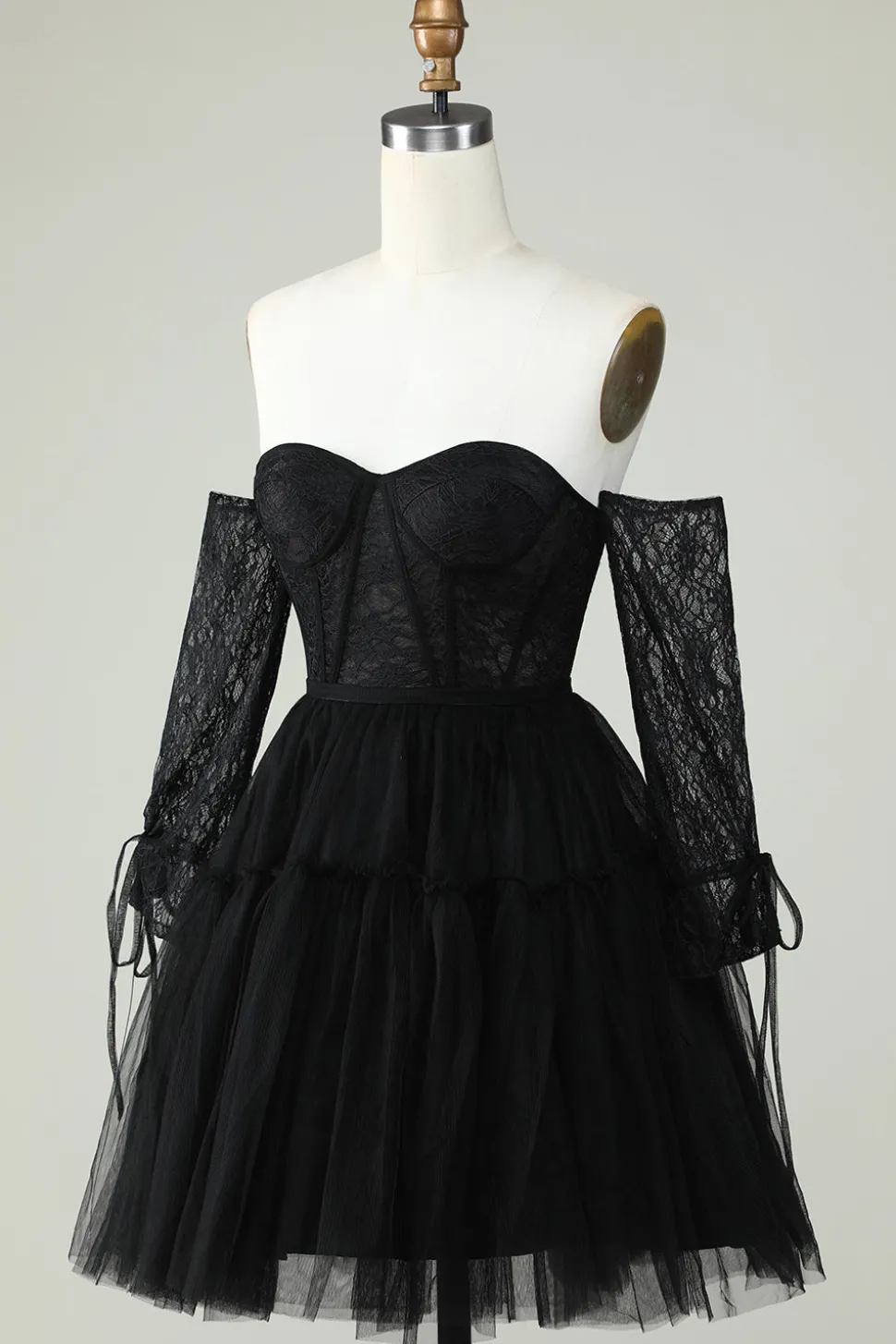 Uma linha fora do ombro espartilho preto Homecoming vestido com mangas compridas