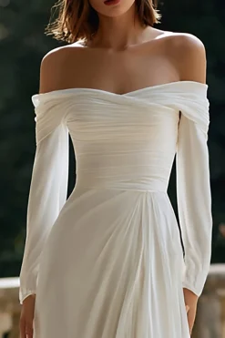 Uma linha fora do ombro marfim Ruched vestido de noiva