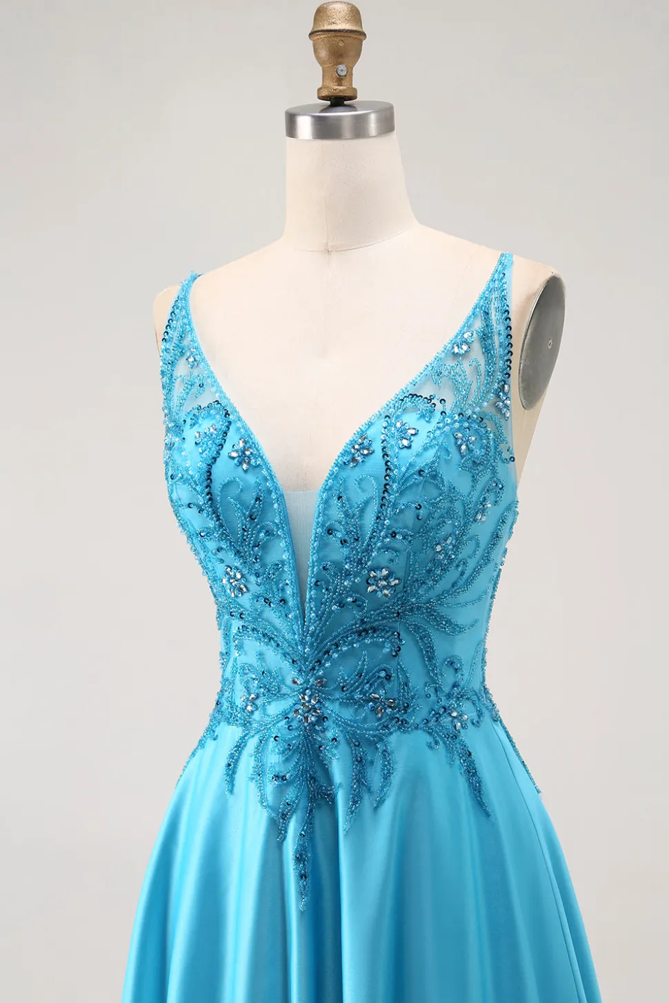 Uma linha frisada longo vestido de baile azul com apliques