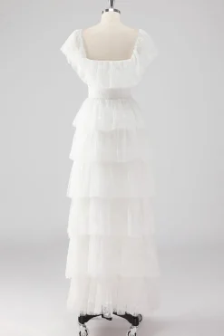Uma linha preta pescoço quadrado vestido formal em camadas