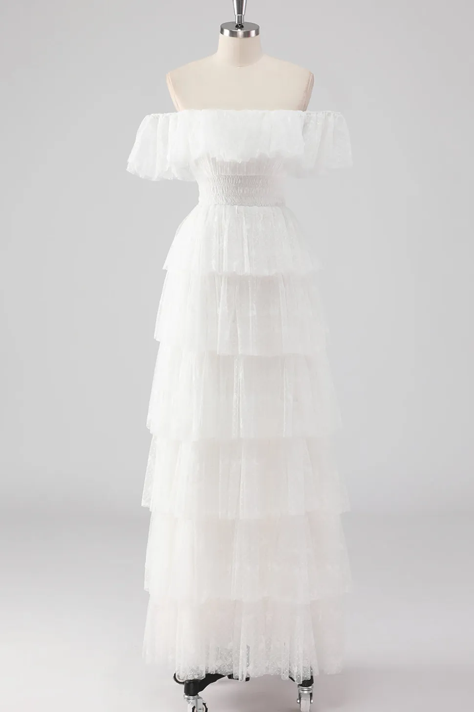 Uma linha preta pescoço quadrado vestido formal em camadas