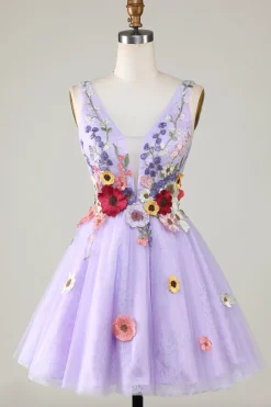 Uma linha profunda V pescoço aberto para trás roxo Homecoming vestido com flores 3D