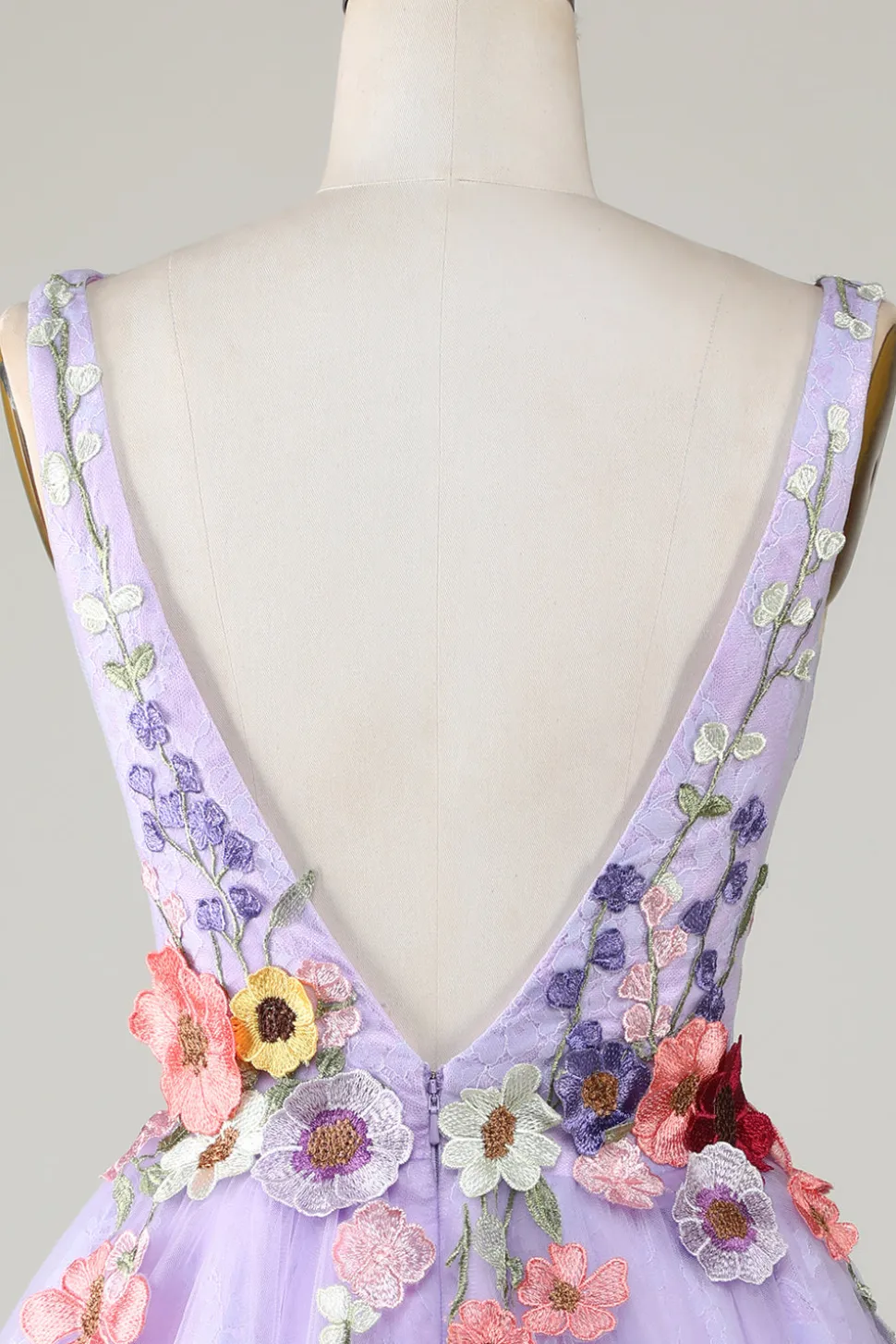 Uma linha profunda V pescoço aberto para trás roxo Homecoming vestido com flores 3D