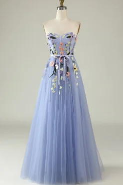 Uma linha querida lavanda longo vestido de baile com apliques
