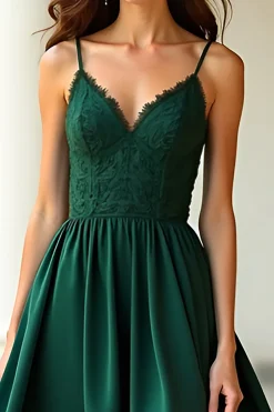 Uma linha verde escuro alças espaguete renda longo vestido formal