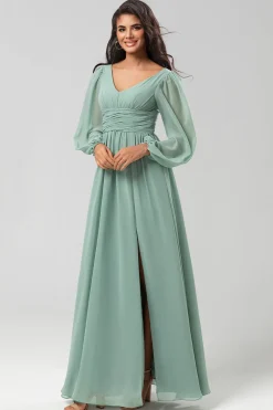 Uma linha verde mangas compridas vestido de dama de honra com fenda