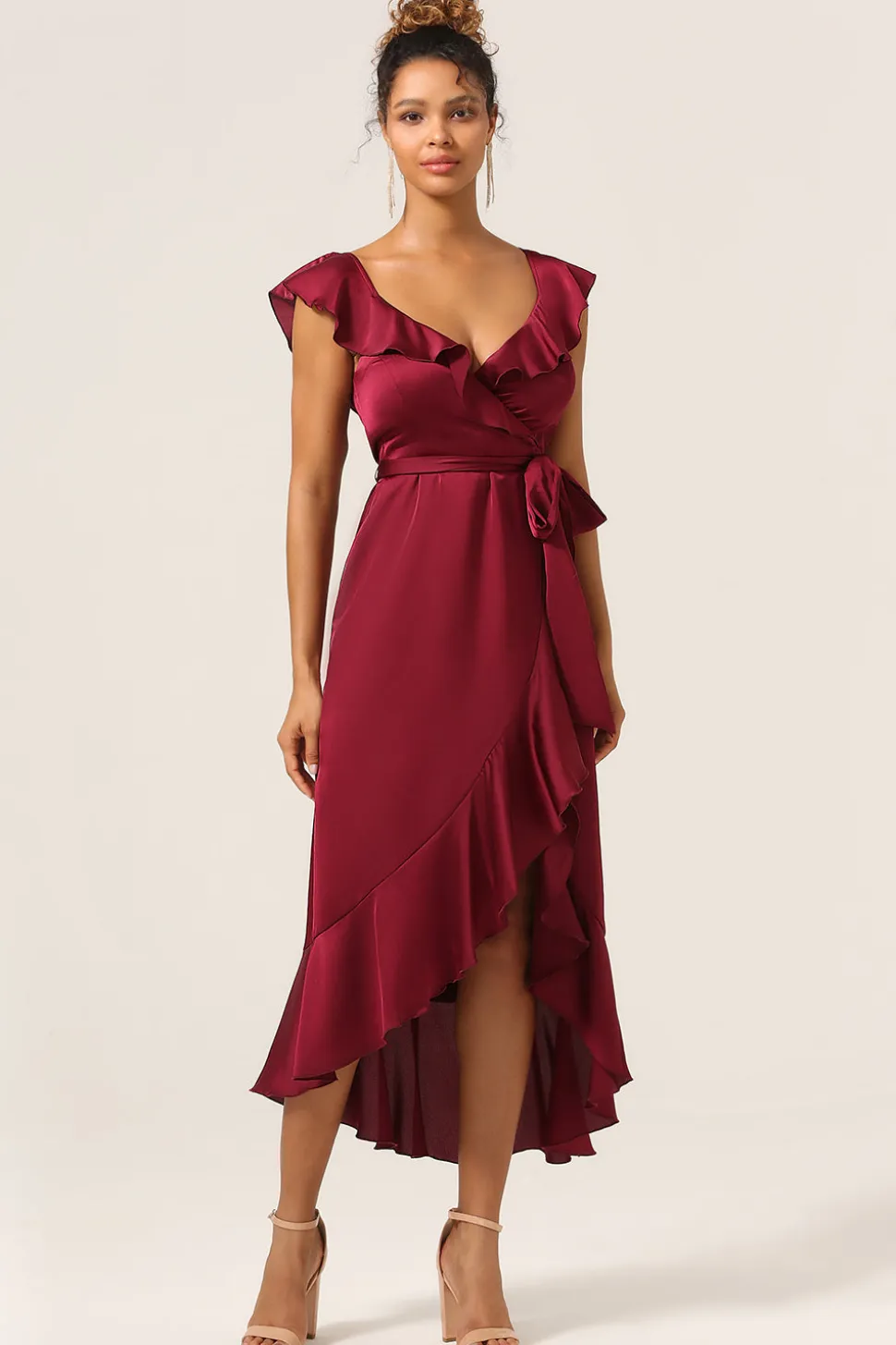 Uma linha V-Neck vestido de dama de honra Borgonha com babados