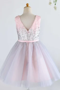 V pescoço rosa flor menina vestido com lantejoulas
