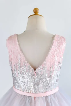 V pescoço rosa flor menina vestido com lantejoulas