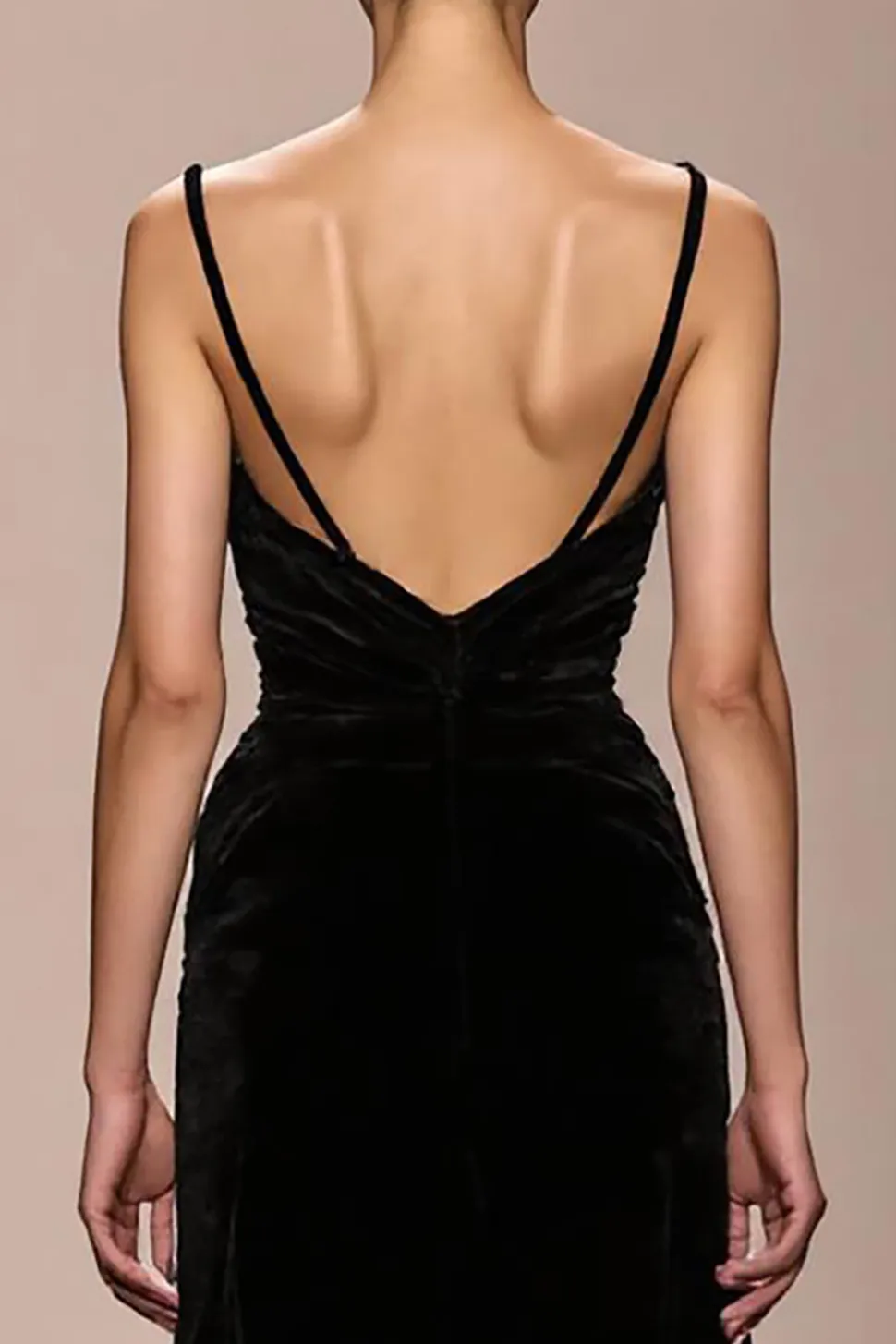 Veludo Preto Esparguete Correias Backless Vestido de Noite