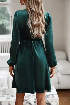 Veludo Preto Uma linha de vestido de festa de férias com pregas