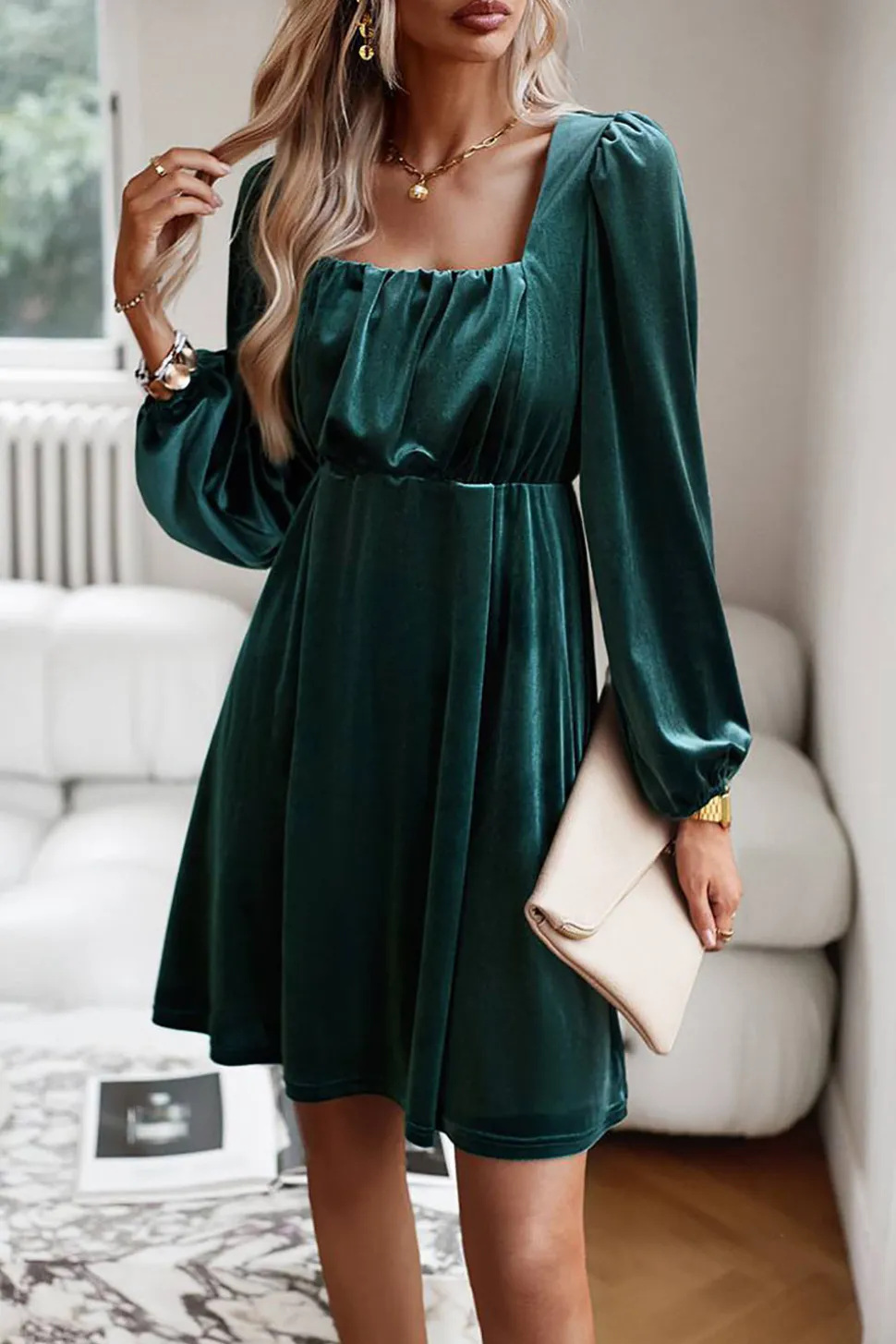 Veludo Preto Uma linha de vestido de festa de férias com pregas